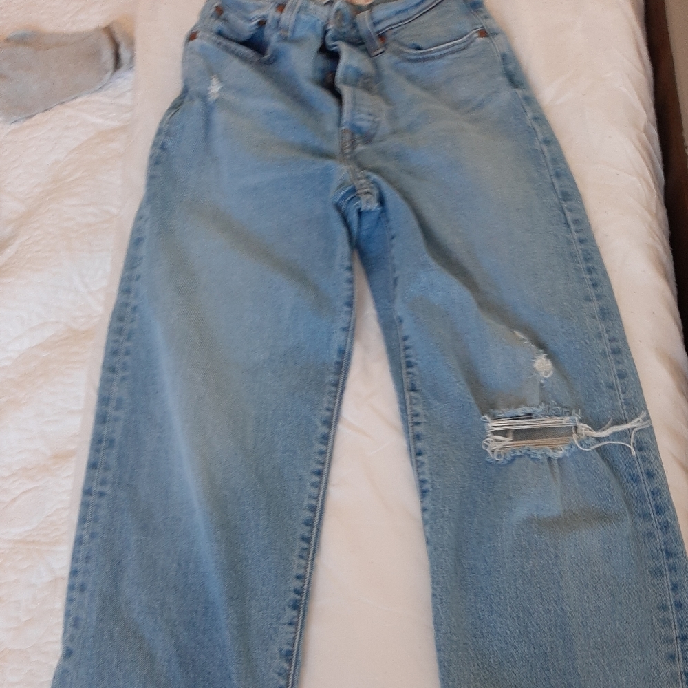 Levis Ribcage Straight